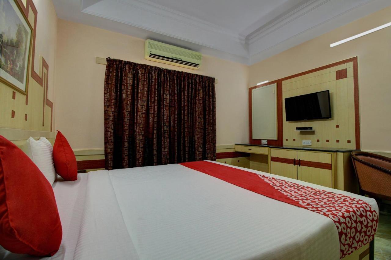 Vaccinated Staff - Collection O 13595 Vt Residency Hotel Bangalore Exterior foto