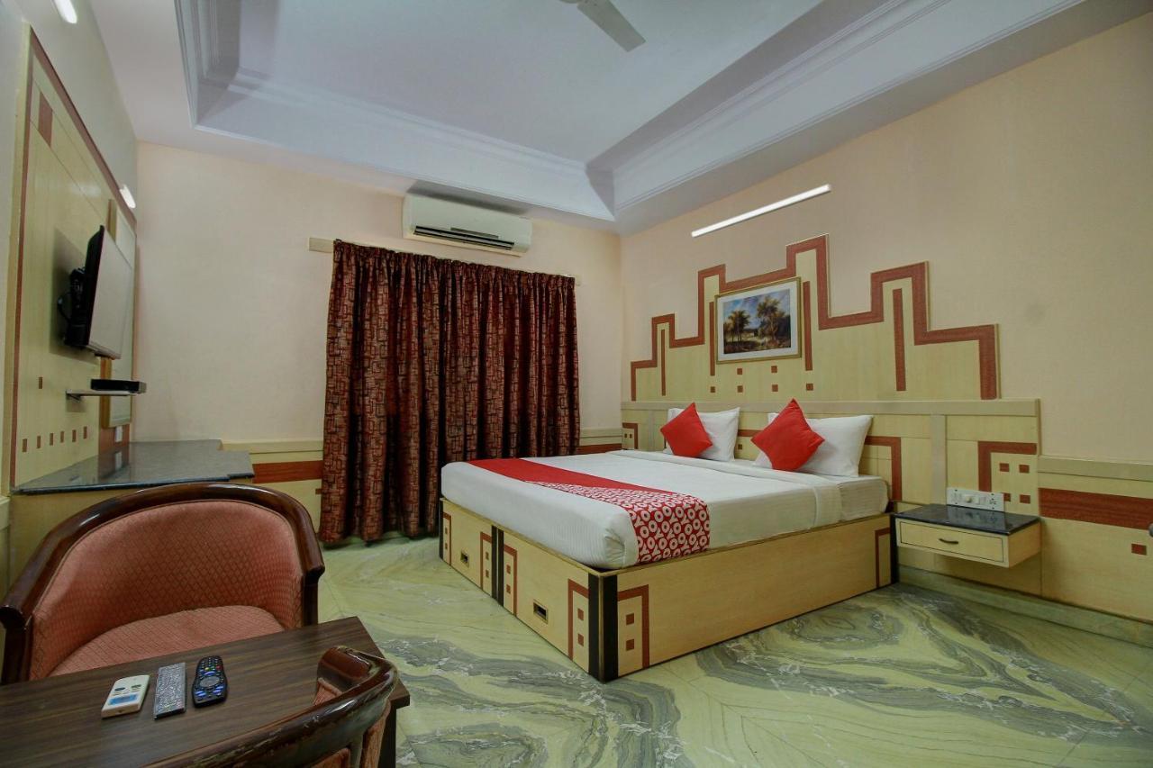 Vaccinated Staff - Collection O 13595 Vt Residency Hotel Bangalore Exterior foto