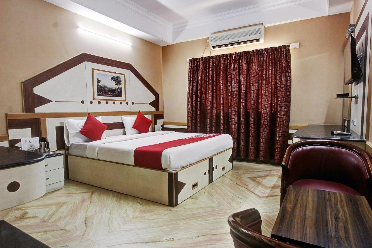 Vaccinated Staff - Collection O 13595 Vt Residency Hotel Bangalore Exterior foto