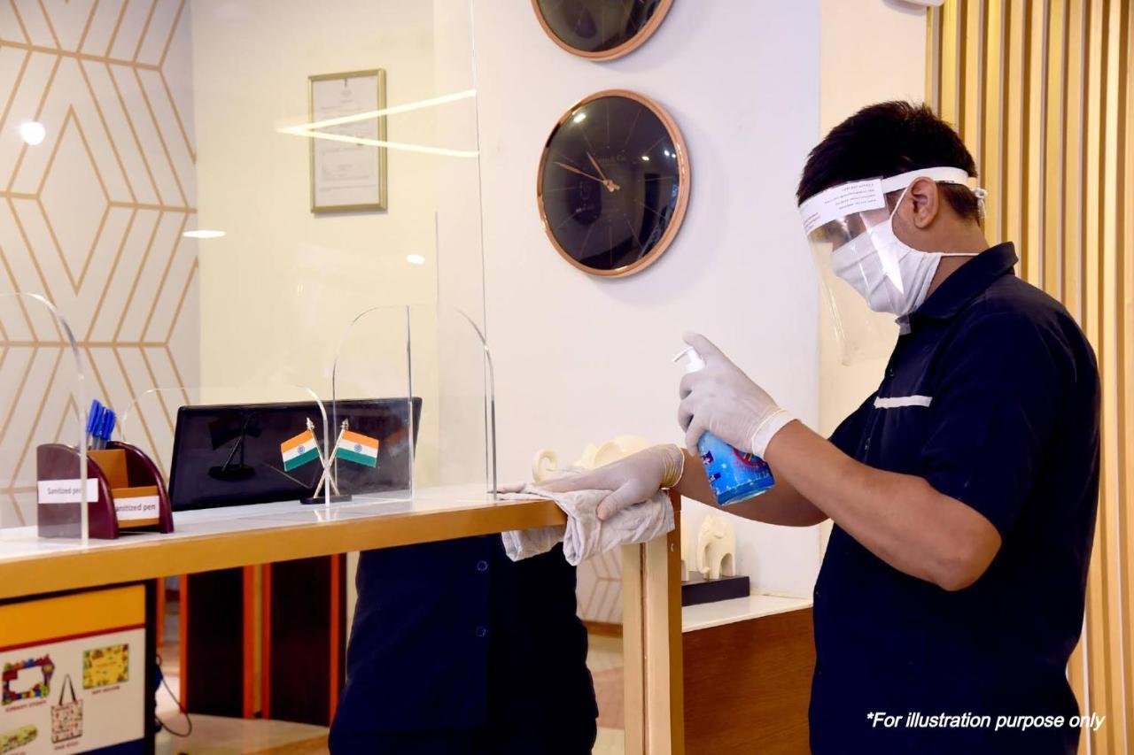 Vaccinated Staff - Collection O 13595 Vt Residency Hotel Bangalore Exterior foto